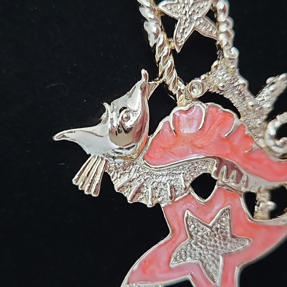 SEAHORSE Enamel & Goldtone 3Pc. Set of Necklace,  Brooch & Pierced Earrings - Picture 4 of 12